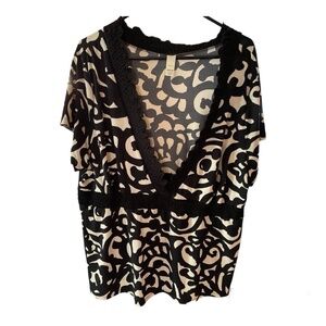 Vintage Merona Short Sleeve Ruffled Deep V Neck Black & White Blouse 20/22W